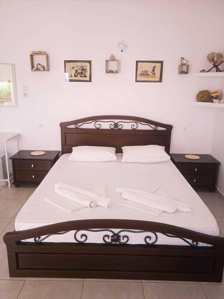 Kalymnos Platy Gialos Mousellis Makis Apartments Panormos  Bagian luar foto
