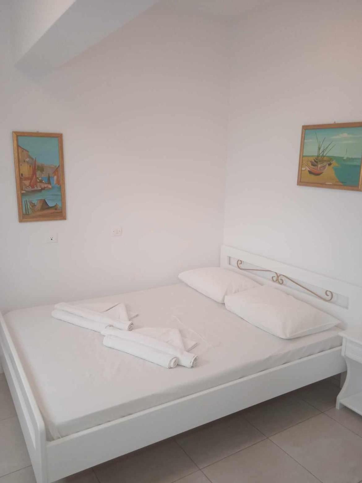 Kalymnos Platy Gialos Mousellis Makis Apartments Panormos  Bagian luar foto