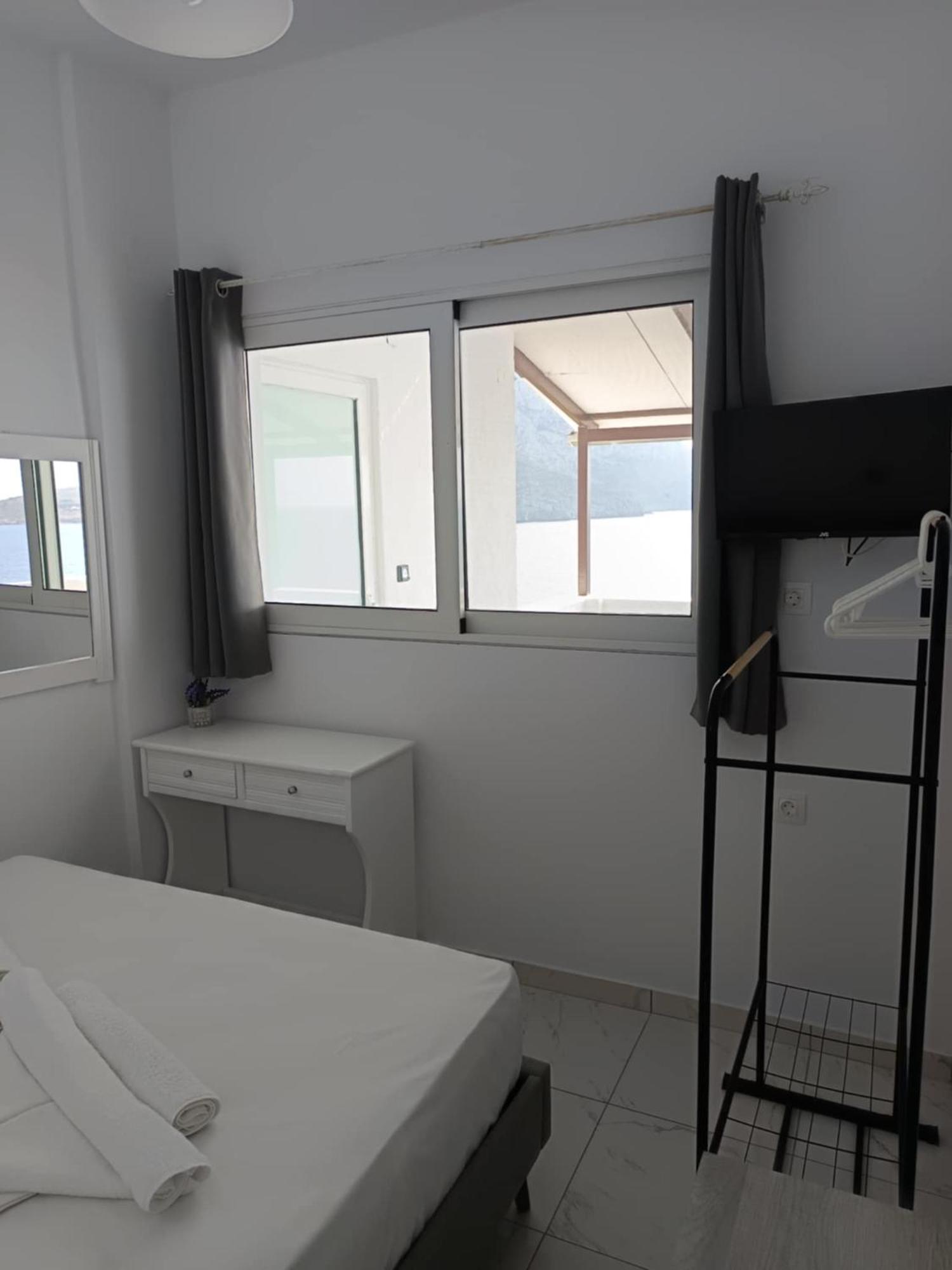 Kalymnos Platy Gialos Mousellis Makis Apartments Panormos  Bagian luar foto