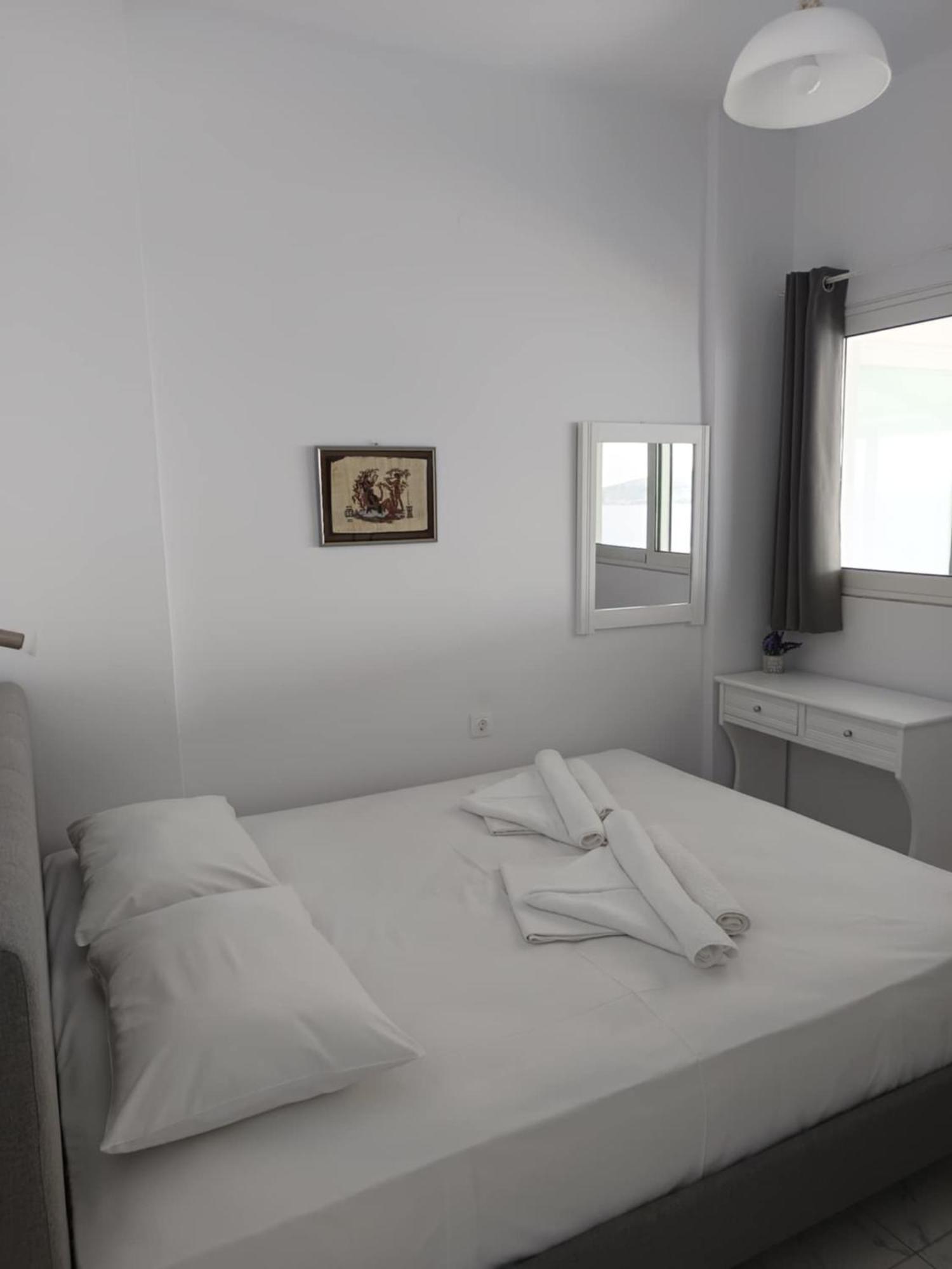 Kalymnos Platy Gialos Mousellis Makis Apartments Panormos  Bagian luar foto